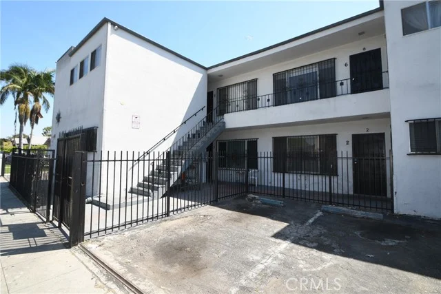 7104 san pedro photo 2