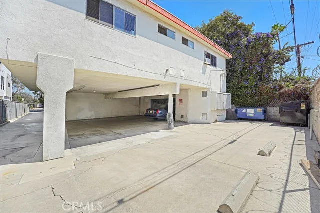 4522 St Charles Place photo 4