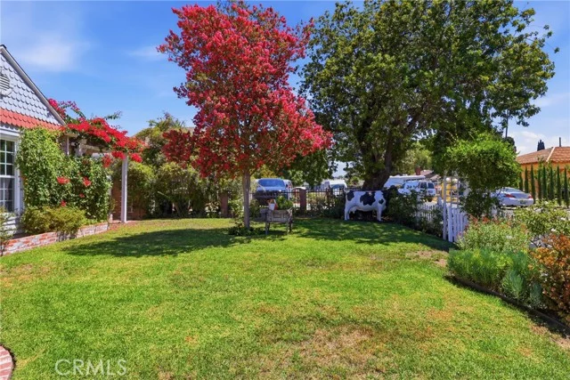 11957 Collins Street photo 5