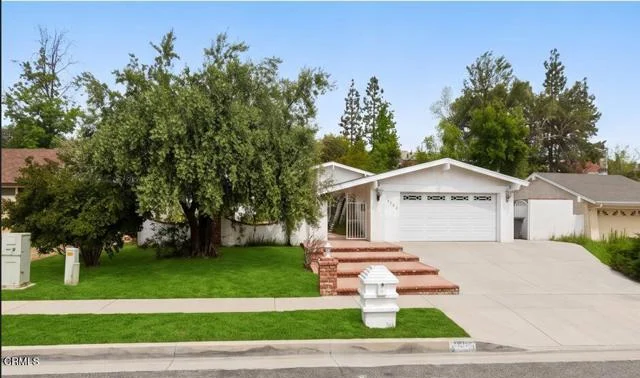 5908 Dovetail Drive, Agoura Hills