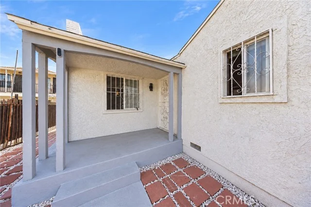 9614 Graham Ave photo 4