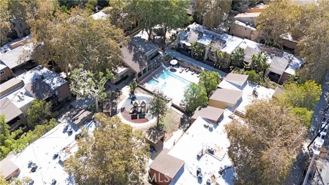18350 Hatteras #206, Tarzana
