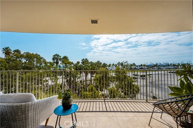 700 E Ocean #706 photo 3