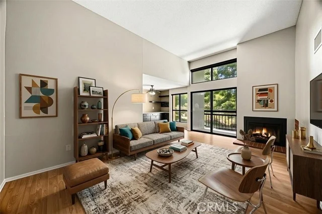 805 Temple Terrace #301 photo 2