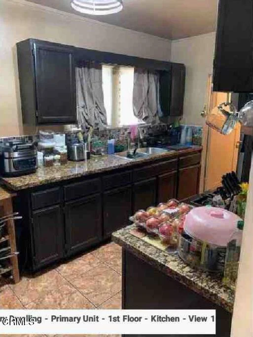 1652 W 67th Street photo 3