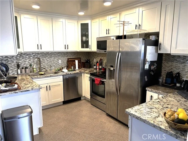 11820 Mayfield #317 photo 3