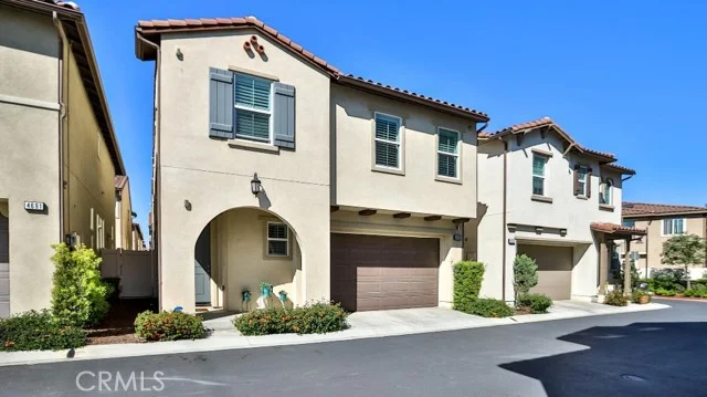 4693 Holly, Long Beach