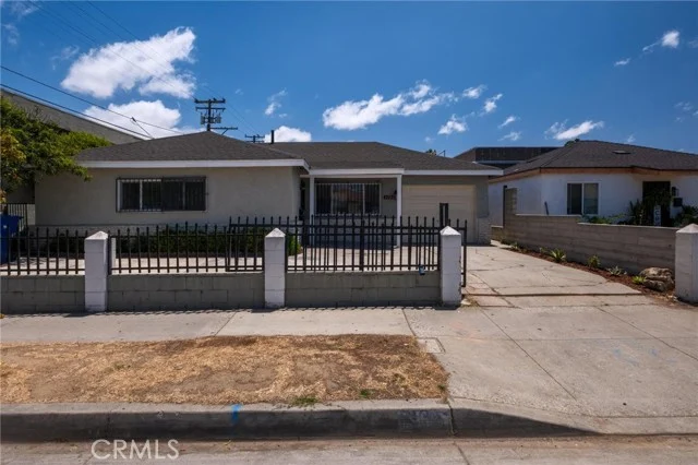3128 W 147th photo 2