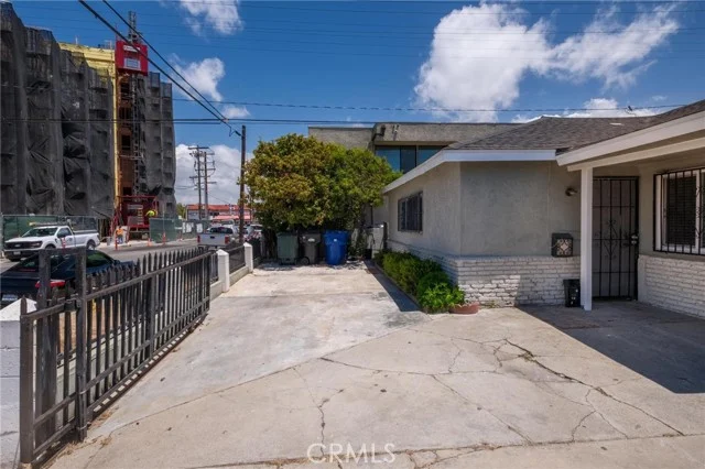 3128 W 147th photo 3