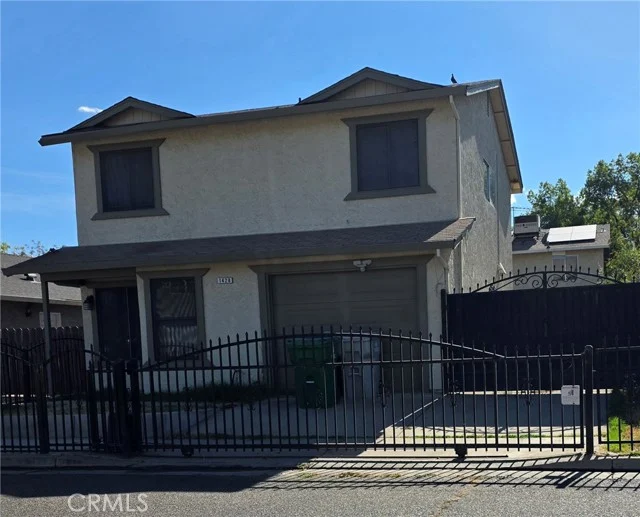 1428 Vine Circle photo 2