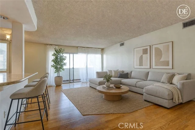 5454 Zelzah Avenue #215 photo 5