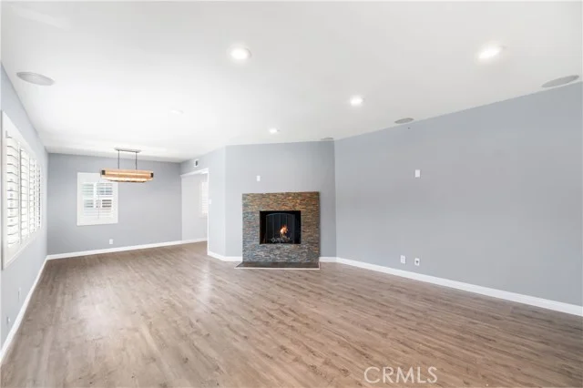 16205 Wilkie Avenue photo 5