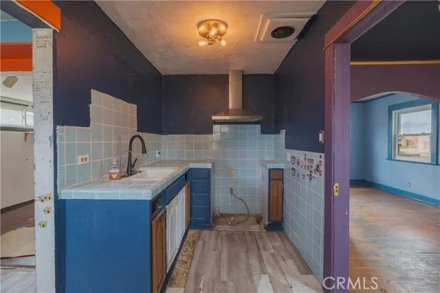 5716 Hubbard photo 5