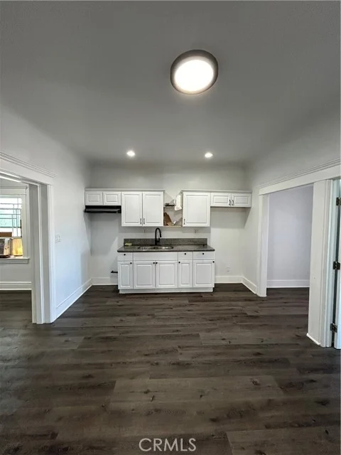 627 S Soto photo 5