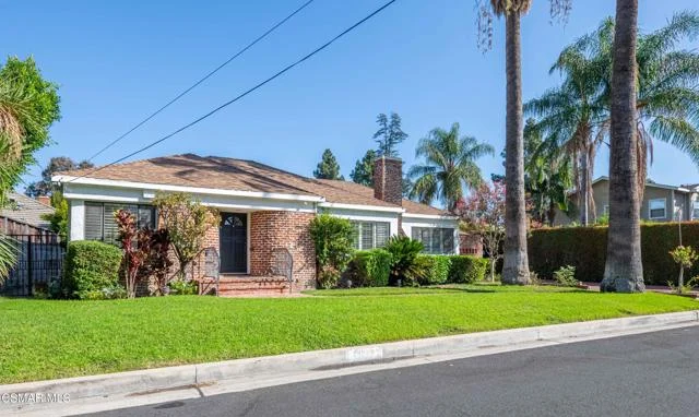 10129 Sarah Street photo 2
