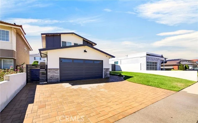 1026 Ashpark photo 2
