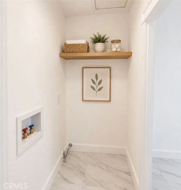 4215 S Budlong photo 4