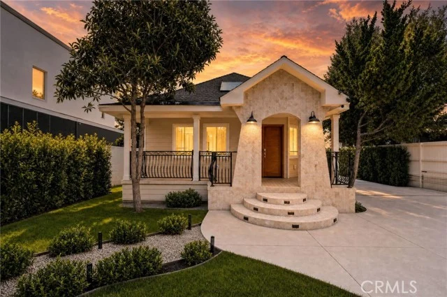 7142 Marshfield, Los Angeles