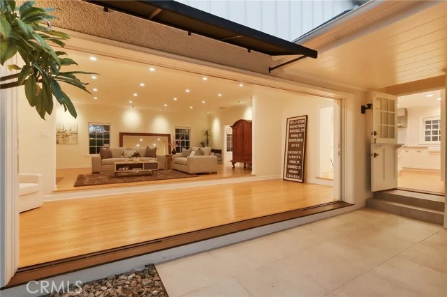 4455 California Avenue photo 3