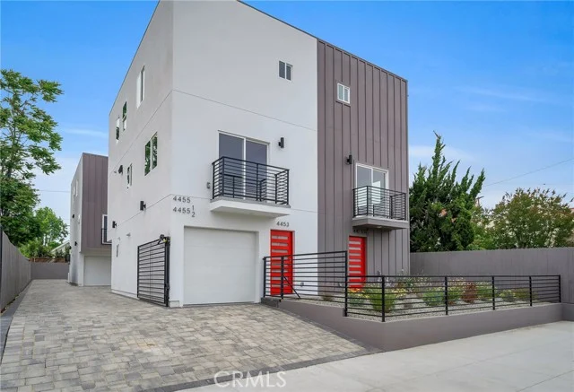 4453 Colfax Avenue, Studio City