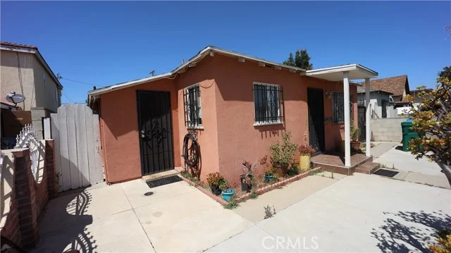 1125 E Salt Lake Street photo 2