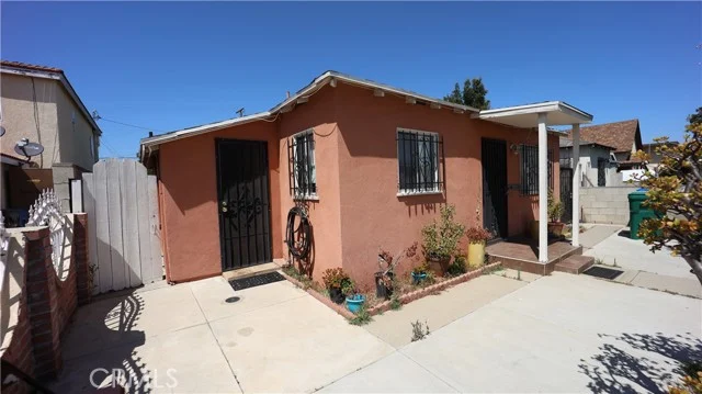 1125 E Salt Lake Street photo 3