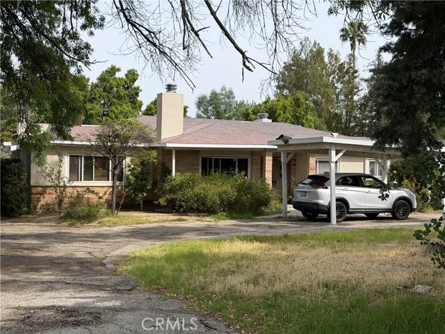 5456 Vanalden, Tarzana
