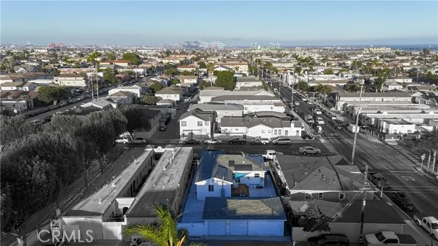 1631 S Cabrillo photo 4