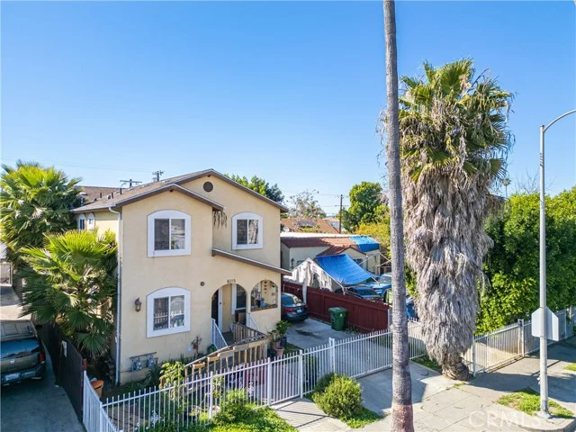 8315 Avalon photo 3