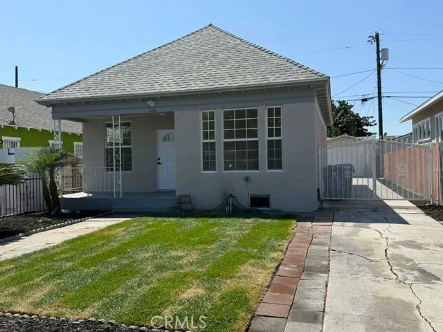 1546 W 70th Street photo 3