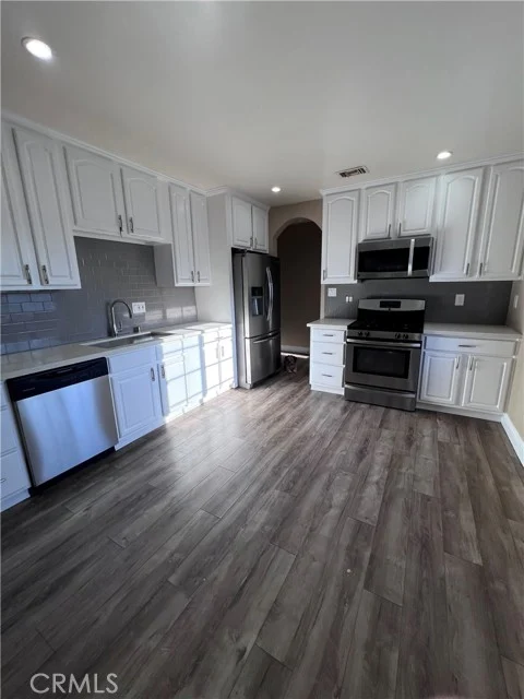 2064 Lomita Park Place photo 2