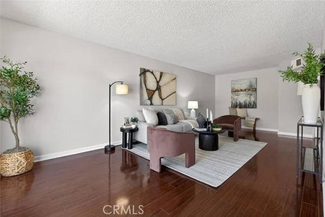 5412 Lindley Avenue #322 photo 5