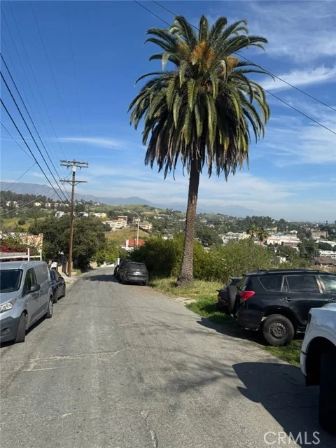 3439 Amethyst Street photo 3