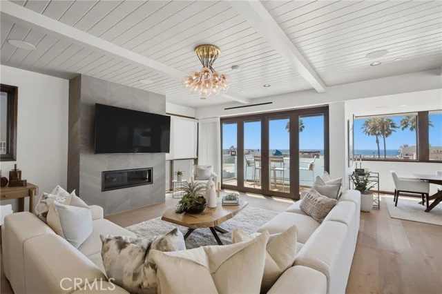 1120 Palm Drive photo 4