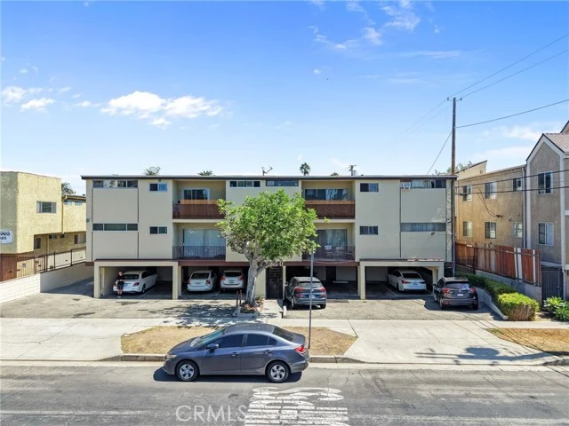 3750 Midvale Avenue photo 2