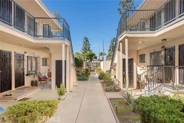10632 Crenshaw Blvd photo 5