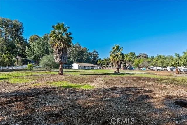 5546 PARADISE VALLEY Road photo 3