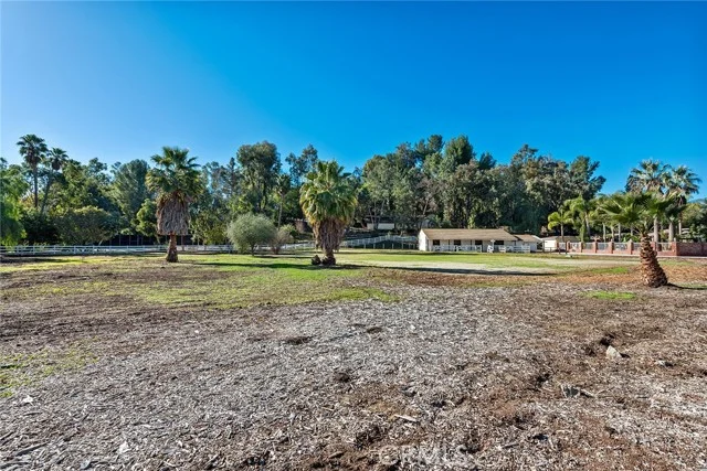 5546 PARADISE VALLEY Road photo 5