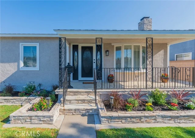 5157 E Harco photo 2