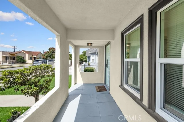 1707 W 65th Place photo 3