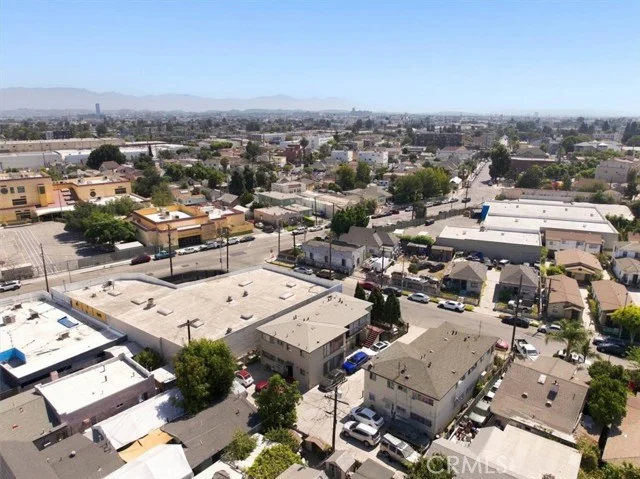 3415 Mckinley photo 4