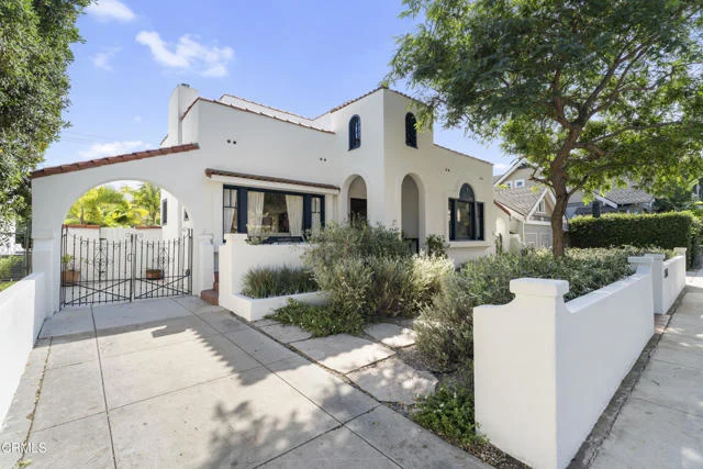 2816 E 3rd Street photo 2