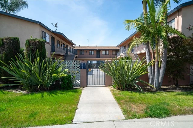 5511 Cherry Avenue photo 2
