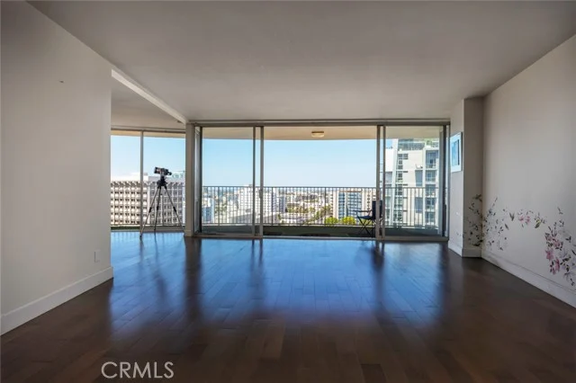 700 E Ocean Boulevard #1902 photo 2