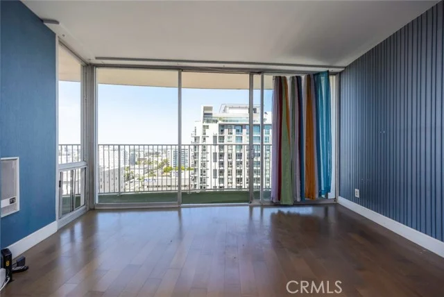 700 E Ocean Boulevard #1902 photo 3