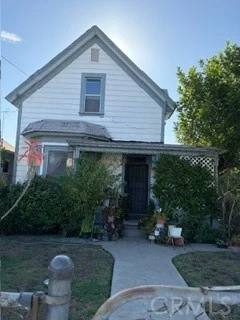 2231 Eastlake photo 2