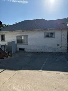 2231 Eastlake photo 4