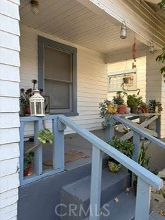 2231 Eastlake photo 5