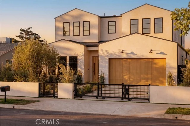 4926 Nagle Avenue, Sherman Oaks