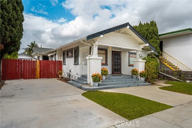 373 Gladys Avenue photo 3